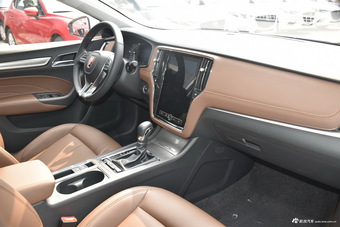 2017款荣威i6 1.5T自动互联网智尊版20T