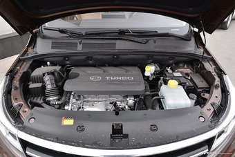 2017款宝骏730 1.5T手动尊享型7座图片