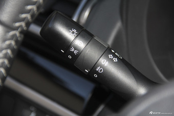 2016款森林人2.0L自动豪华导航版