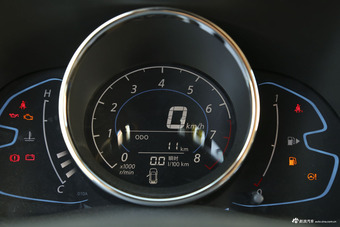 2017款启辰M50V 1.5L手动XL舒适版