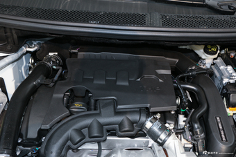 2017款标致5008 1.6T自动350THP精英版5座