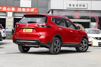 2017款奇骏2.5L自动CVT豪华版 4WD