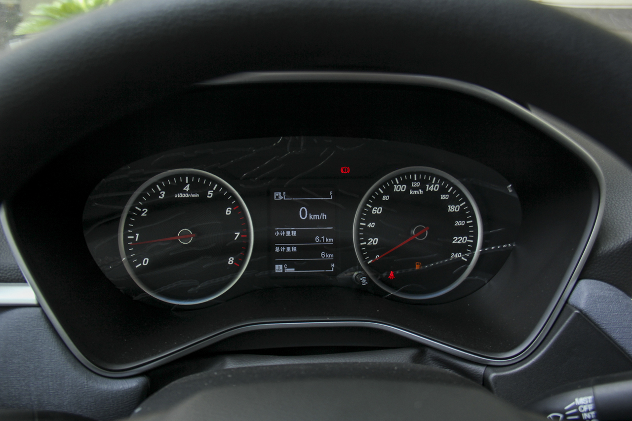 2018款宝骏530 1.5T手动豪华型