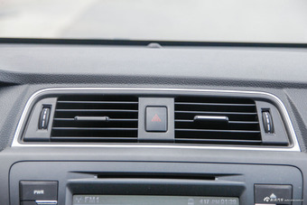 2015款绅宝X65 2.0T自动豪华型 烈焰橙