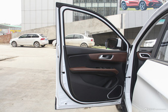 2016款斯威X7 1.5T手动尊贵型