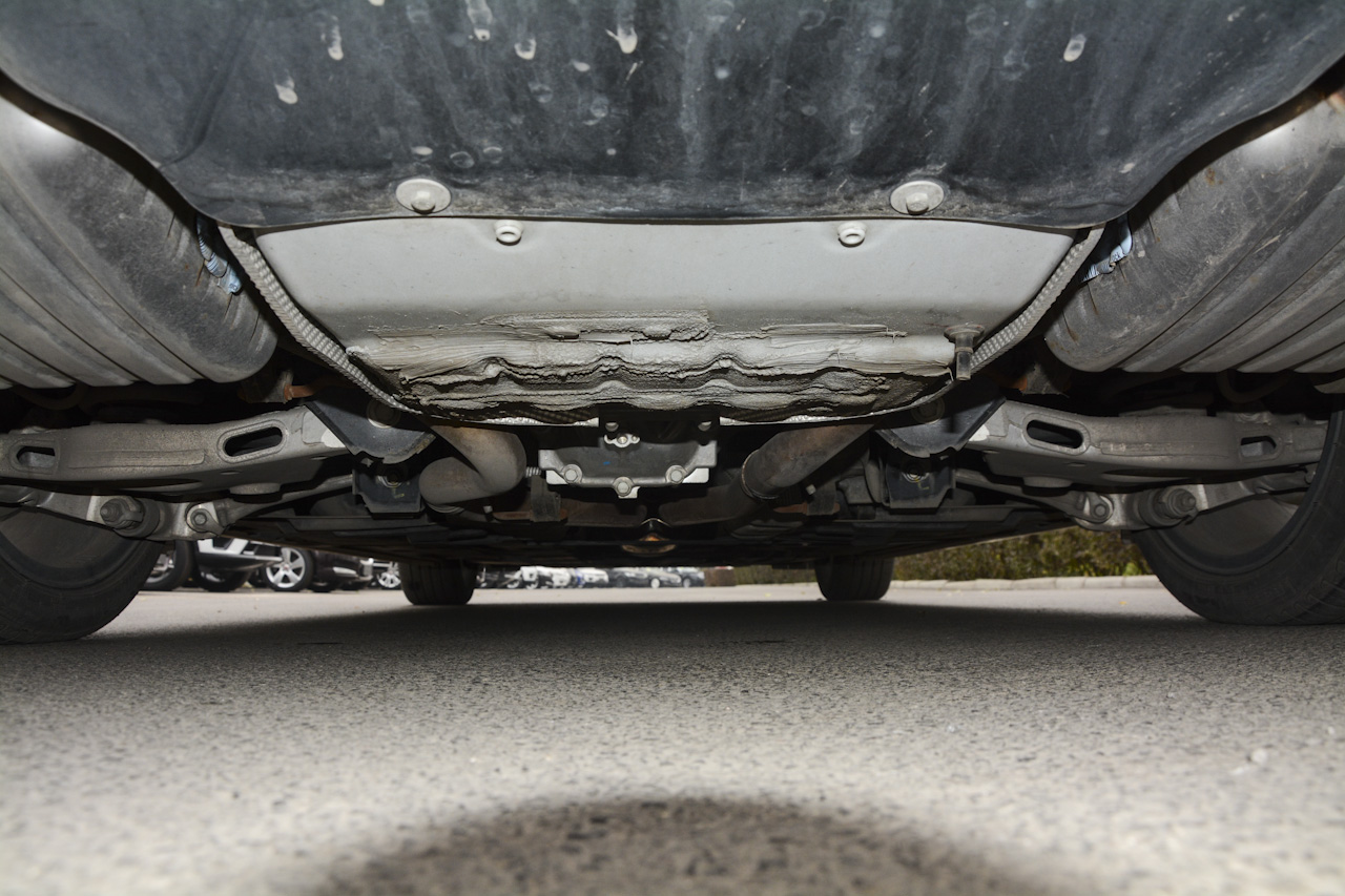 2017款捷豹XE R-SPORT 2.0T自动i4 Ti (200PS) 