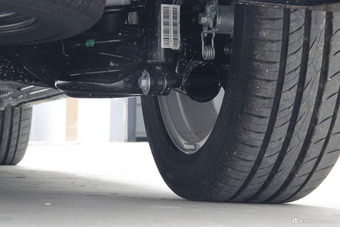 2016款宝骏730 1.5T手动舒适版 7座