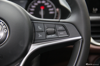  2017款Stelvio 2.0T 280HP自动豪华版