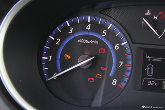 2018款启辰T90 2.0L自动CVT智联智尚版