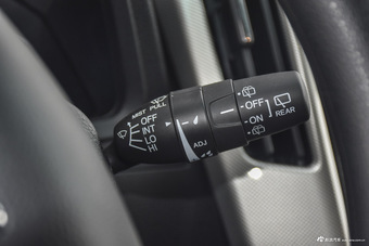 2017款优6 SUV 1.8T自动科技超值型