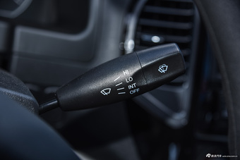 2016款菱智M3L 1.6L手动舒适型7座