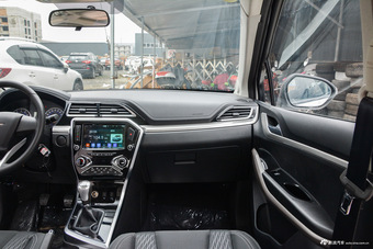 2018款海马S5青春版 1.6L手动豪华型