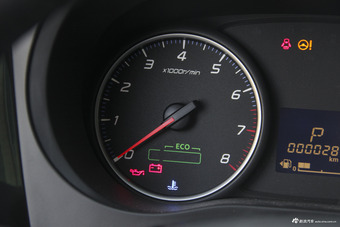 2018款欧蓝德2.0L自动两驱荣耀版5座