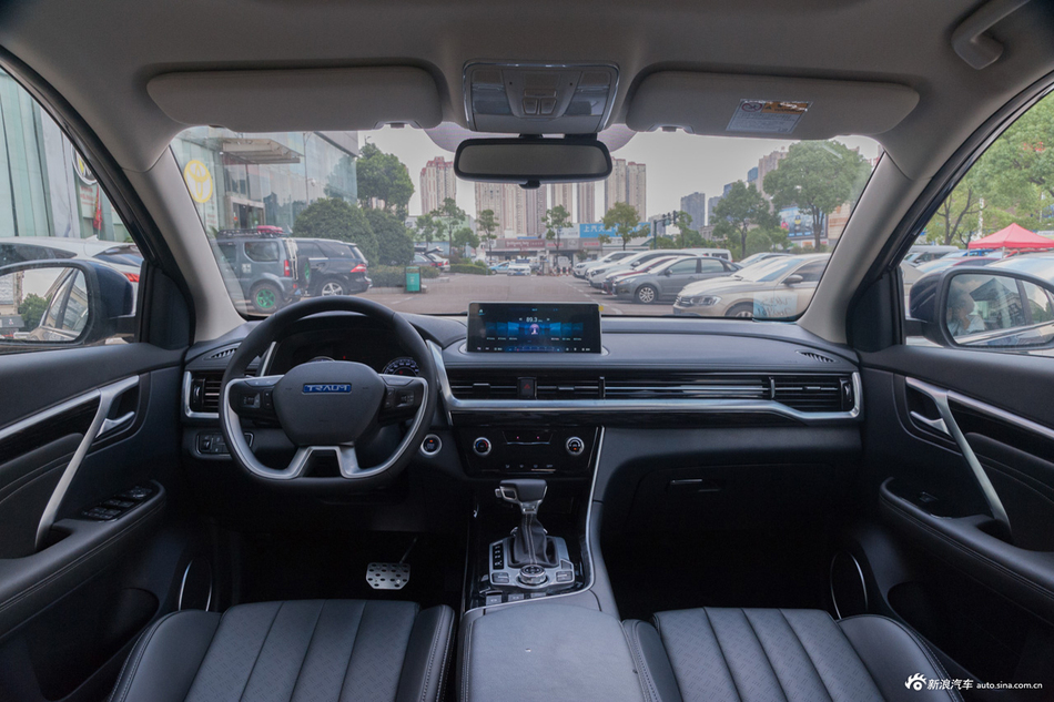  2018款君马SEEK 5 1.5T自动领智版