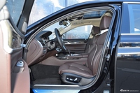 2018款宝马7系730Li 2.0T自动尊享型卓越套装
