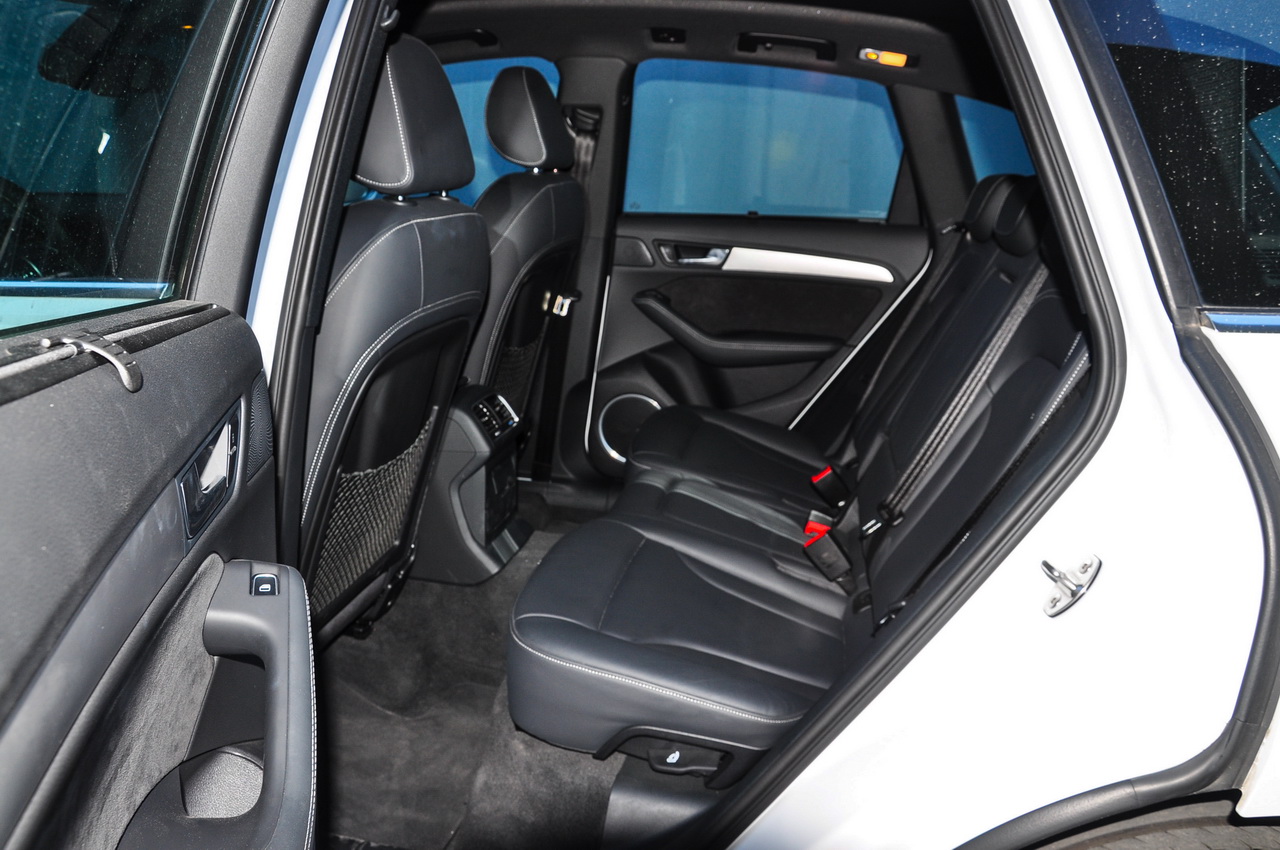 2014款奥迪SQ5 3.0T自动3.0TFSI quattro