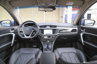 2017款吉利帝豪1.5L自动三厢百万款向上版