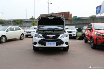 2017款比亚迪唐 全时四驱豪雅型