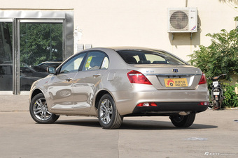 2017款吉利帝豪1.5L手动三厢百万款向上版