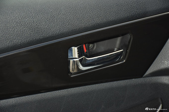 2016款北汽幻速S3 1.5L手动舒适型 朱鹭白