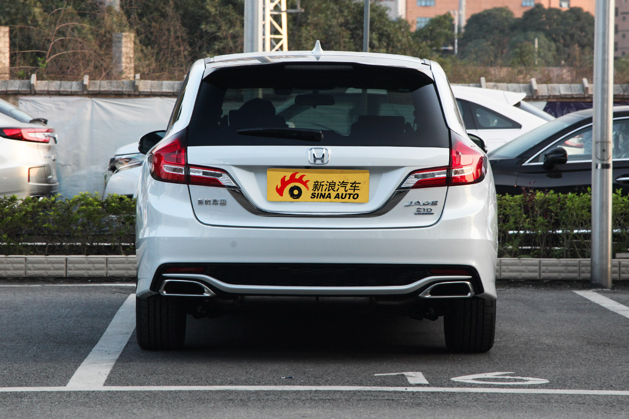 2017款杰德 1.5T自动210TURBO CVT豪华版 6座