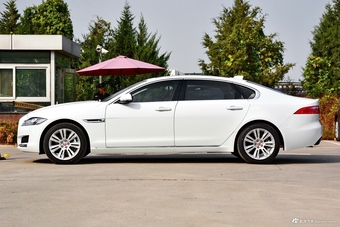 2018款捷豹XFL 2.0T自动250PS尊享版