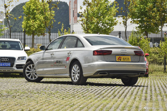 2016款奥迪A6L 2.5L自动30FSI舒适型