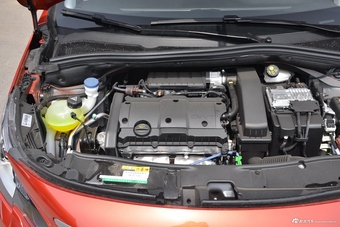 2018款标致2008 1.6L自动互联版