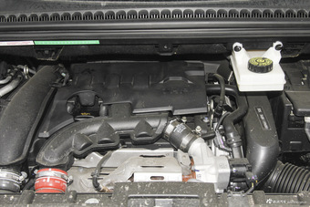 2016款标致3008 1.6THP自动潮流版