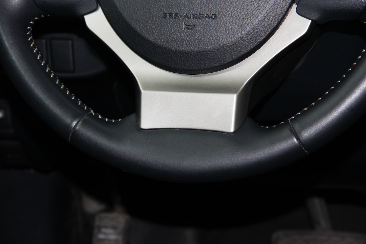 2014款雷克萨斯CT 1.8L自动200h舒适版双色