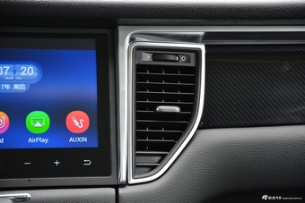 2017款众泰SR9 2.0T自动极致之路版