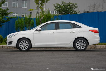 2017款福睿斯幸福版1.5L自动时尚型