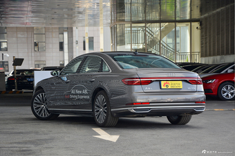 2018款奥迪A8L 3.0T自动55 TFSI quattro豪华型