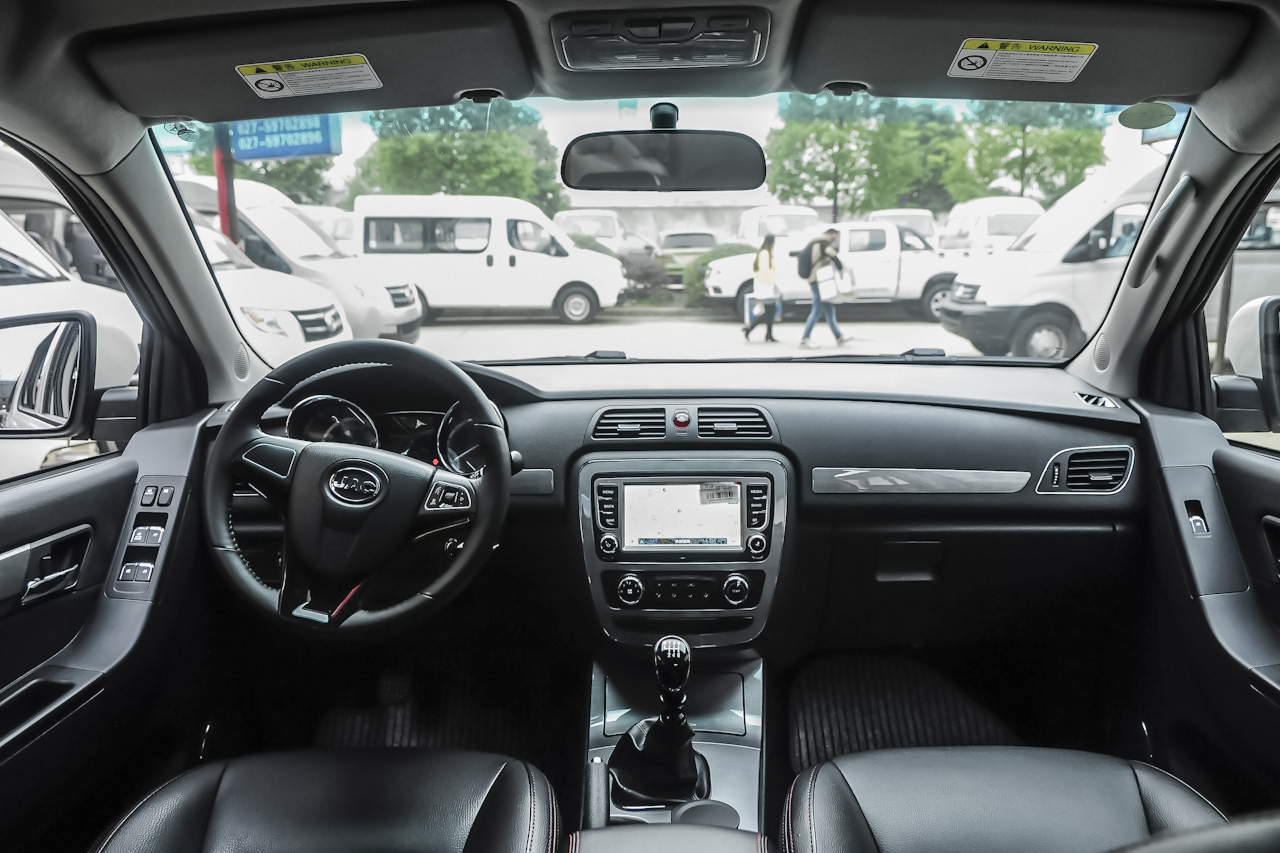 2015款帅铃T6 2.8T手动柴油新锐型HFC4DA1-2C