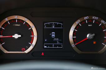 2017款菱智M5L 1.6L手动9座标准型