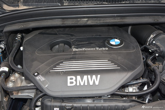 2018款宝马2系旅行车218i 1.5T自动尊享型运动套装