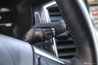 2016款撼路者2.0T自动四驱旗舰版汽油