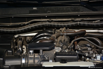 2017款纳瓦拉2.5L手动两驱旗舰版QR25