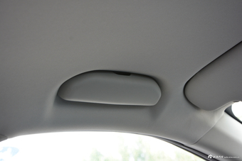 2017上汽大通D90 2.0T自动两驱水星