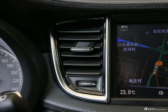 2018款英菲尼迪QX50 2.0T自动四驱豪华版