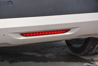 2017上汽大通D90 2.0T自动四驱北极星