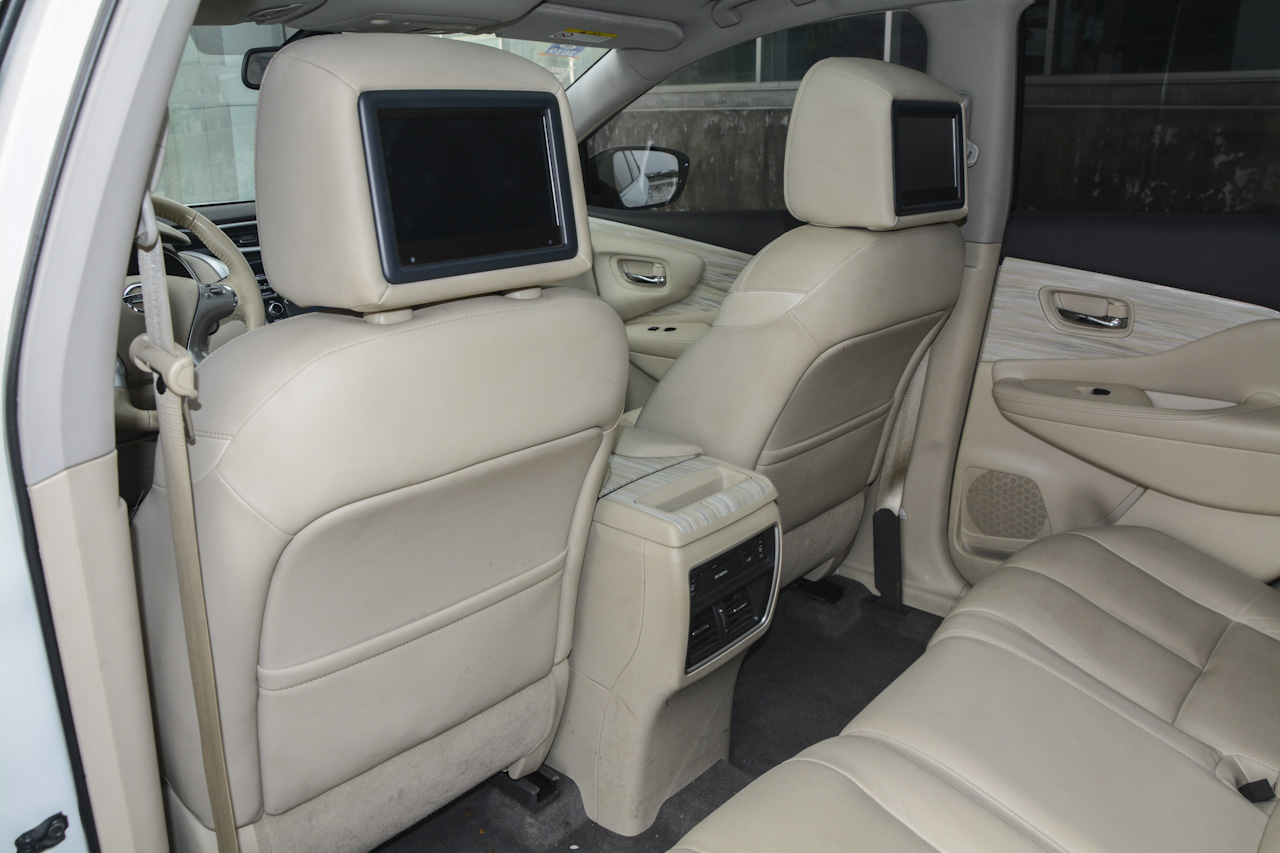 2017款楼兰2.5L自动S/C XV HEV混动四驱旗舰版