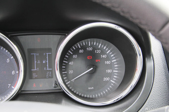 2016款北汽幻速S3 1.5L手动豪华型（国五）