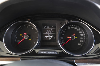 2016款宝来1.6L自动豪华型