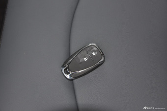 2017款科鲁兹两厢1.4T 双离合领锋版