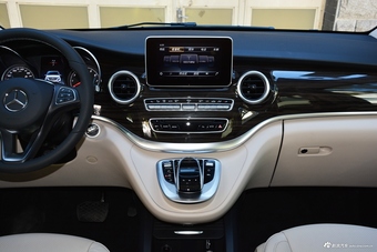 2018款奔驰V级 V 260 领航版
