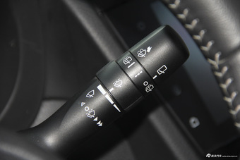 2016款森林人2.0L自动豪华导航版