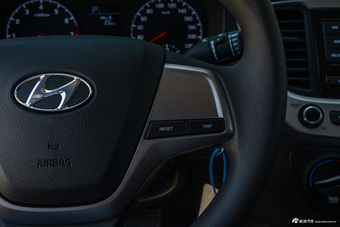 2016款悦纳1.4L自动炫酷版GLS