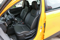 2018款风神AX4 1.6L手动潮尚型天窗版