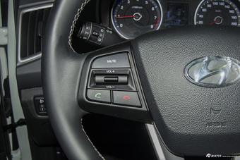 2017款现代ix25 1.6L自动智能型